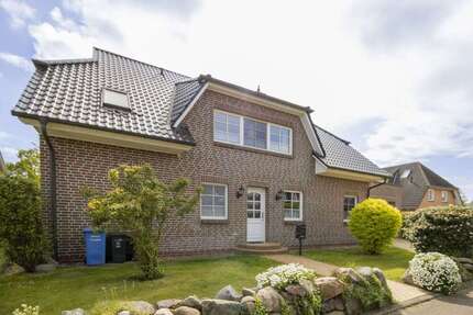 Haus zum Kaufen in Zingst 899.000,00 € 268.23 m²