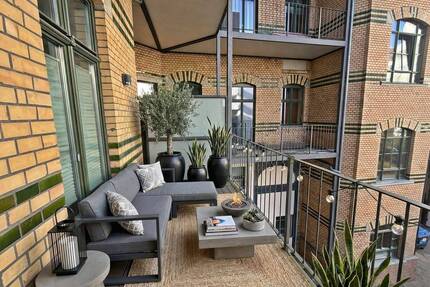 2-Raum-Wohnung mit Balkon im prächtigen, zentral gelegenen Gründerzeithaus - Leipzig Zentrum-Süd