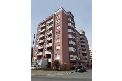 3. Zimmerwohnung mit 2 Balkonen, Aufzug und Tiefgaragenstellplatz - Nürnberg Großreuth b Schweinau