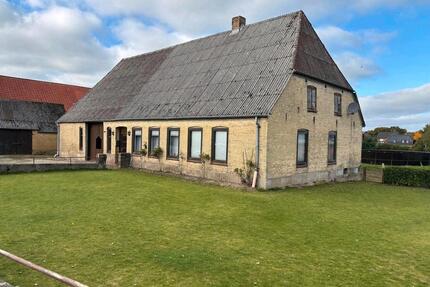 Resthof Nähe Schleswig mit anliegender Hauskoppel - Schuby