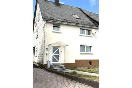 Haus zum Kaufen in Greifenstein 79.500,00 € 108 m²