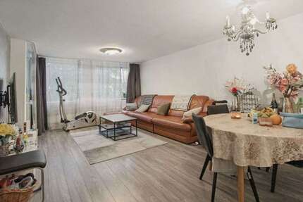 Wohnung zum Kaufen in Sindelfingen 219.000,00 € 82.03 m²