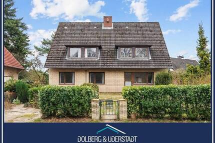 Ideal für große Familien oder Mehrgenerationen: Einfamilienhaus mit 271 m² Wohnfläche - Hamburg / Tonndorf