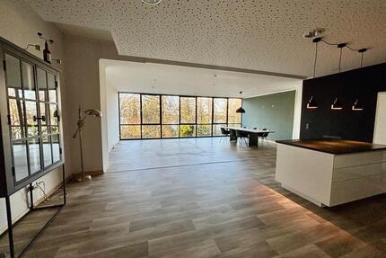 Großzügige, helle 3-Raum-Wohnung in WarenMüritz - Waren (Müritz)