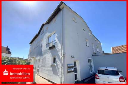 Wohnung zum Kaufen in Lübeck 129.000,00 € 74 m²