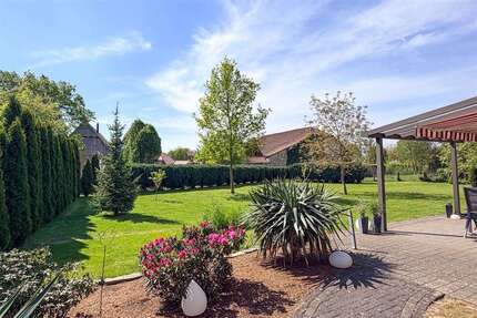 Haus zum Kaufen in Erwitte 448.000,00 € 266 m²
