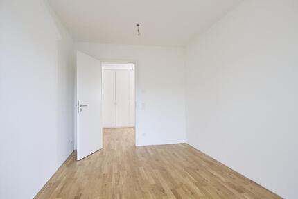 EXKLUSIVE 3-ZI.-WHG. MIT KÜCHE UND BALKON - ERSTBEZUG! - Straubing