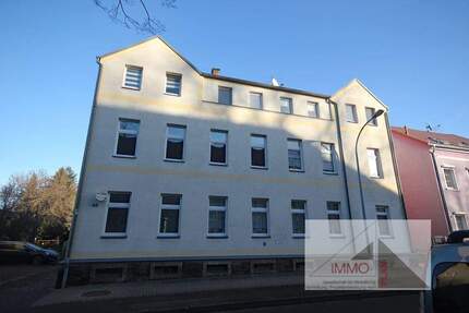 Erstbezug nach Sanierung - helle Zwei-Zimmer-Wohnung im Grünen - Döbeln