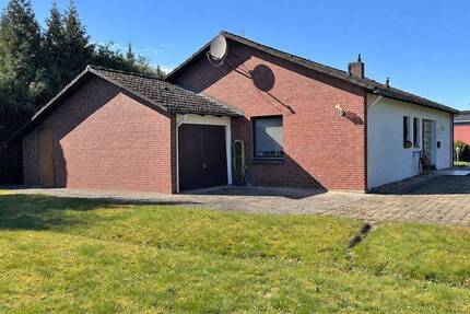 Bungalow mit Anbaufläche mitten im Maschener Dorf - Seevetal