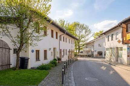 Haus zum Kaufen in Seeon-Seebruck 930.000,00 € 215 m²