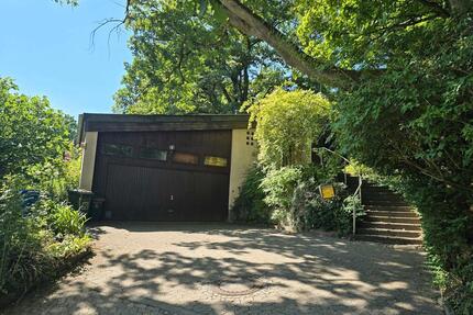 Grünes Refugium am Erlanger Burgberg mit doppelter Zufahrt - Buckenhof