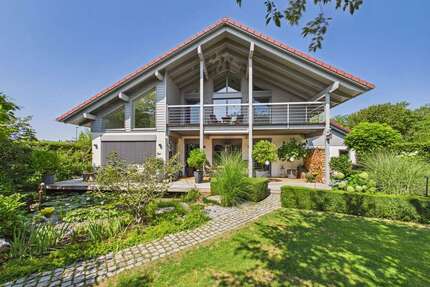 Haus zum Kaufen in Landshut Auloh 1.195.000,00 € 165.5 m² - Landshut / Auloh