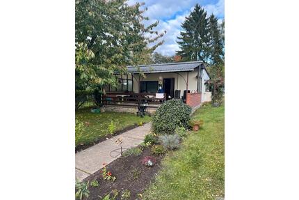 Bungalow Sommerhaus mit Garten am Badesee - Blankensee