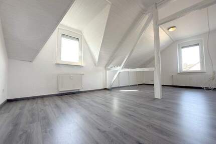 Super Lage, frisch renovierte Traum-Wohnung für Singles oder nettes Pärchen! - Gelsenkirchen Beckhausen