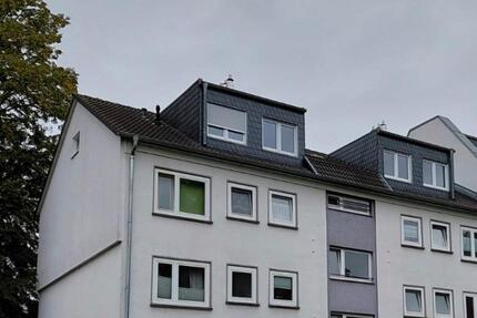 Köln Mülheim Dachspeicher für ein Ausbau zu verkaufen