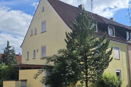 Sofort beziehbar! Zweifamilienhaus in 97534 Hergolshausen zwischen Schweinfurt, Würzburg und Volkach (ID 2587) - Waigolshausen