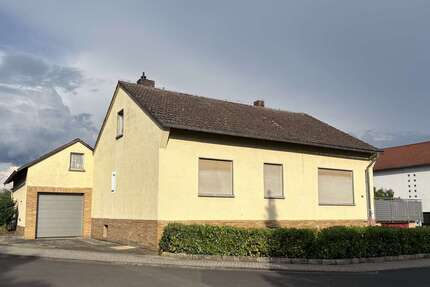 Haus zum Kaufen in Lahnau 380.000,00 € 110 m²