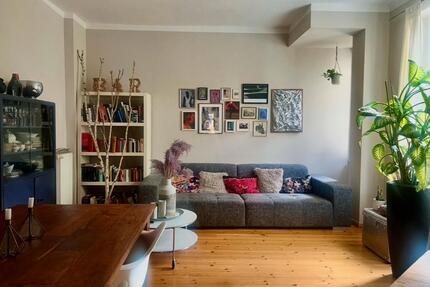Möblierte Altbauwohnung (75 m²) mit Balkon in Friedrichshain - Berlin Friedrichshain-Kreuzberg