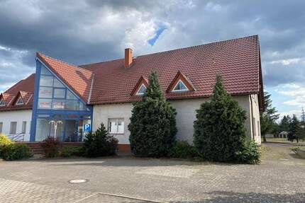 ** Ideal für Physiotherapie oder Arztpraxis ** Geschäftshaus in Rückersdorf