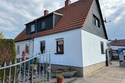 Doppelhaushälfte in Ohrdruf - 190.000,00&nbsp;EUR Kaufpreis, ca.&nbsp; 80,00&nbsp;m&sup2; in Ohrdruf (PLZ: 99885)