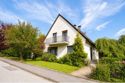 Freistehendes, ca. 150 m² großes Einfamilienhaus mit 5 Schlafzimmern auf einem 988 m² Grundstück - Hagen Garenfeld