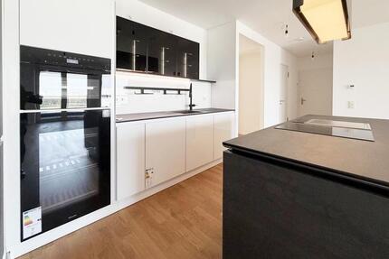 Bezugsfertige 3 Zimmer-Wohnung, 2 Bäder, Einbauküche, TG-Stellplatz, Barrierefrei - Ludwigshafen am Rhein