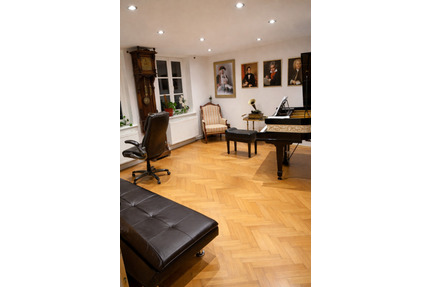 Großes Einfamilienhaus zentral, Garten, 8-10 Zimmer, Garage - Trostberg