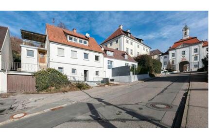Sanierungsbedürftiges Einfamilienhaus - Elchingen Oberelchingen