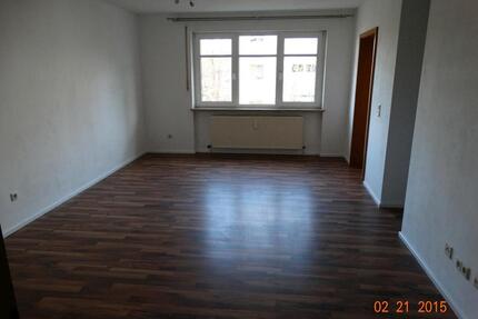Schöne 1-Zimmer-Wohnung m. Stellplatz u. neu renoviertem Bad 45m² - Amberg