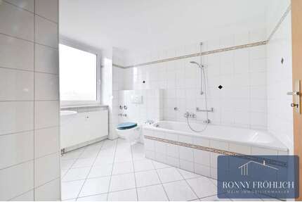 Wohnung zum Mieten in Zwickau 330,00 € 50.55 m²