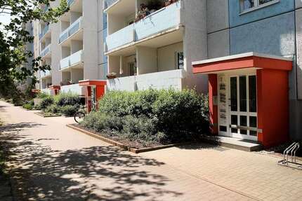 Wohnung zum Mieten in Neubrandenburg 137,00 € 25.75 m²