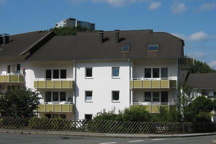 Helle Dachgeschosswohnung mit Balkon - Werdohl