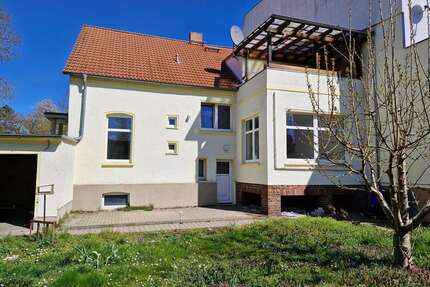 Haus zum Kaufen in Staßfurt 120.000,00 € 175.58 m²