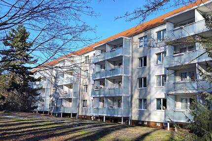 Wohnhighlight mit Wohlfühlbalkon ab November verfügbar - Chemnitz Furth