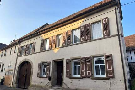 Top-Gelegenheit! Ehemaliges Bauernhaus mit Nebengebäuden in Meddersheim zu verkaufen.