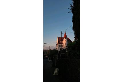 Schöne 3-Zimmer-Wohnung mit wunderschönem Burgblick - Esslingen am Neckar Pliensauvorstadt
