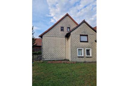 Haus zu verkaufen - 120.000,00&nbsp;EUR Kaufpreis, ca.&nbsp; 220,00&nbsp;m&sup2; in Langelsheim (PLZ: 38685)
