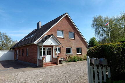 Einfamilienhaus mit separater Einliegerwohnung - Steinberghaff