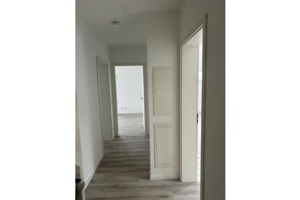 +++3-Zimmerwohnung mit Badewanne und Balkon | 1 Außenstellplatz GRATIS - Blankenfelde-Mahlow Groß Kienitz