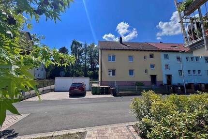 Vollvermietetes 3-Familienhaus mit Baugrundstück | Mietsteigerungspotenzial + Nachverdichtung | VeitsbronnS-Bahn