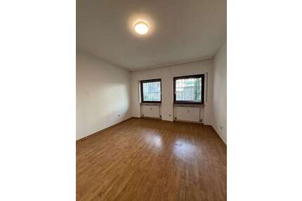 Wohnung zum Mieten in Mannheim 400,00 € 13 m²