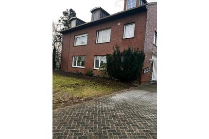 Dachgeschosswohnung mit Einbauküche in Itterbeck zu vermieten