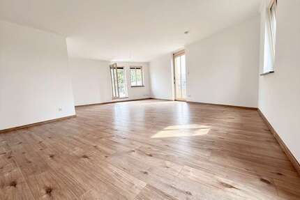 Wohnung zum Mieten in Radebeul 1.650,00 € 148.43 m²