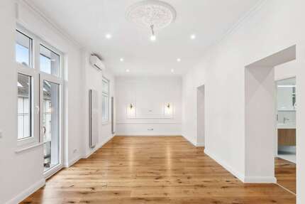 Wohnung zum Kaufen in Düsseldorf-Unterbilk 920.000,00 € 140 m²