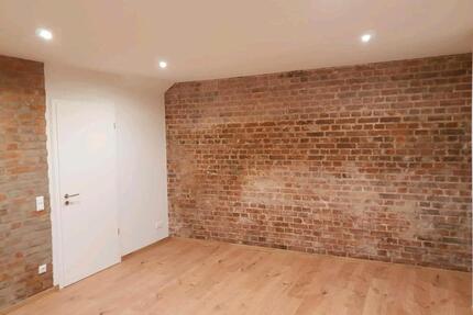 Einfamilienhaus - 1.200,00&nbsp;EUR Kaltmiete, ca.&nbsp; 140,00&nbsp;m&sup2; in Friedrichroda (PLZ: 99894)