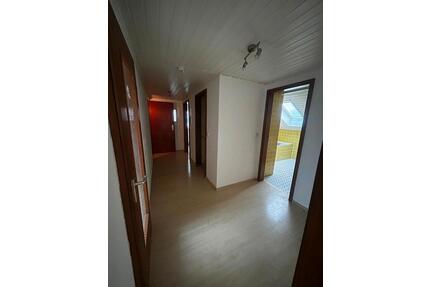 Dachgeschoss Wohnung zur vermieten - Kösching