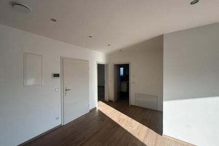 Dachgeschoss 4 Zimmer Wohnung mit großen Balkon in Sandbach - Breuberg