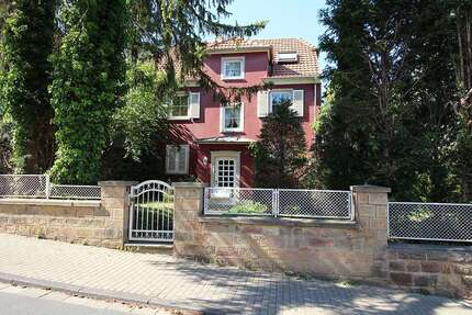 Haus zum Kaufen in Bad Dürkheim 985.000,00 € 185 m²