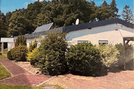 Helle 3-Zimmer-Doppelhaushälfte mit Garten in Liebenau