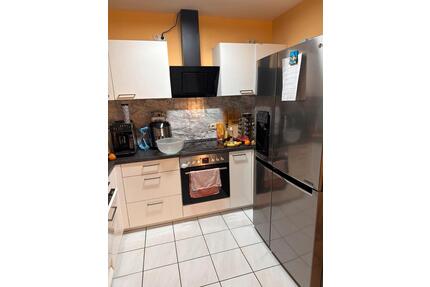 Gepflegte 3,5 Zimmer-Wohnung mit Balkon und Einbauküche in Gründa - Gründau